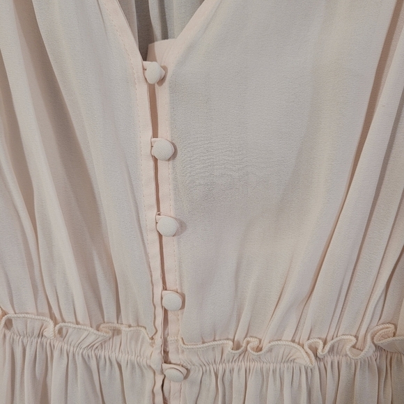 Ro & DE blush pink button front bell sleeve top - Picture 6 of 10